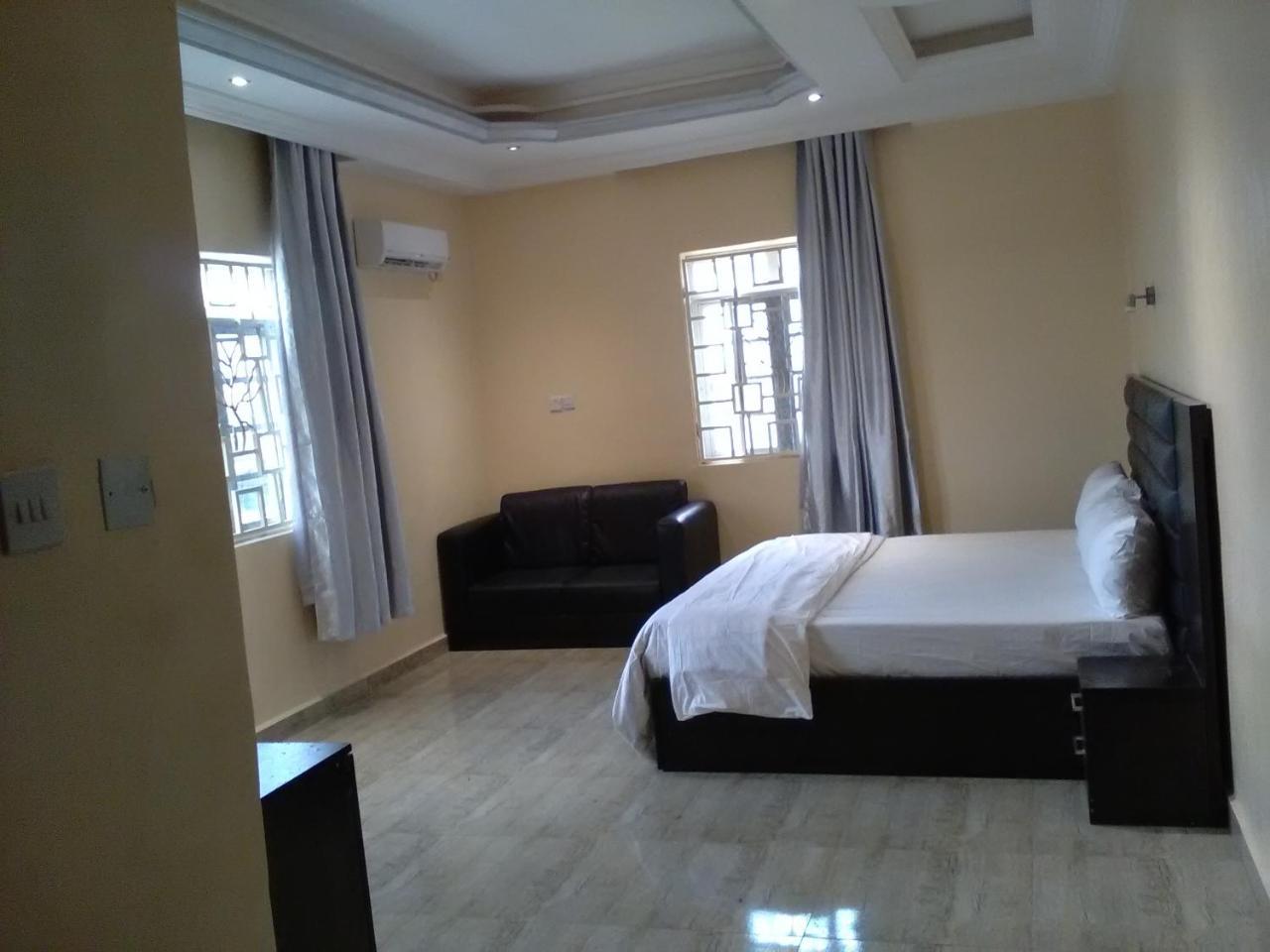 House X Hotel อาบูจา ภายนอก รูปภาพ