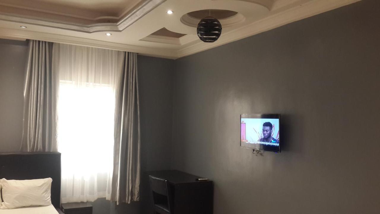 House X Hotel อาบูจา ภายนอก รูปภาพ